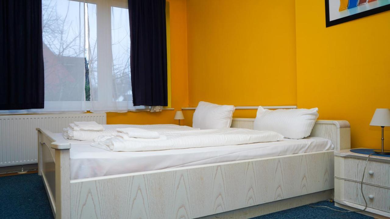 Itm Hotel Bettkaestchen Am Sachsenwald Райнбек Екстериор снимка