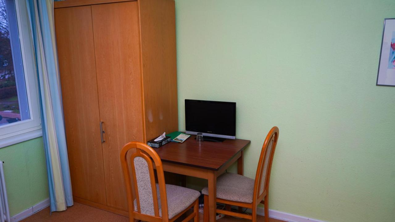 Itm Hotel Bettkaestchen Am Sachsenwald Райнбек Екстериор снимка