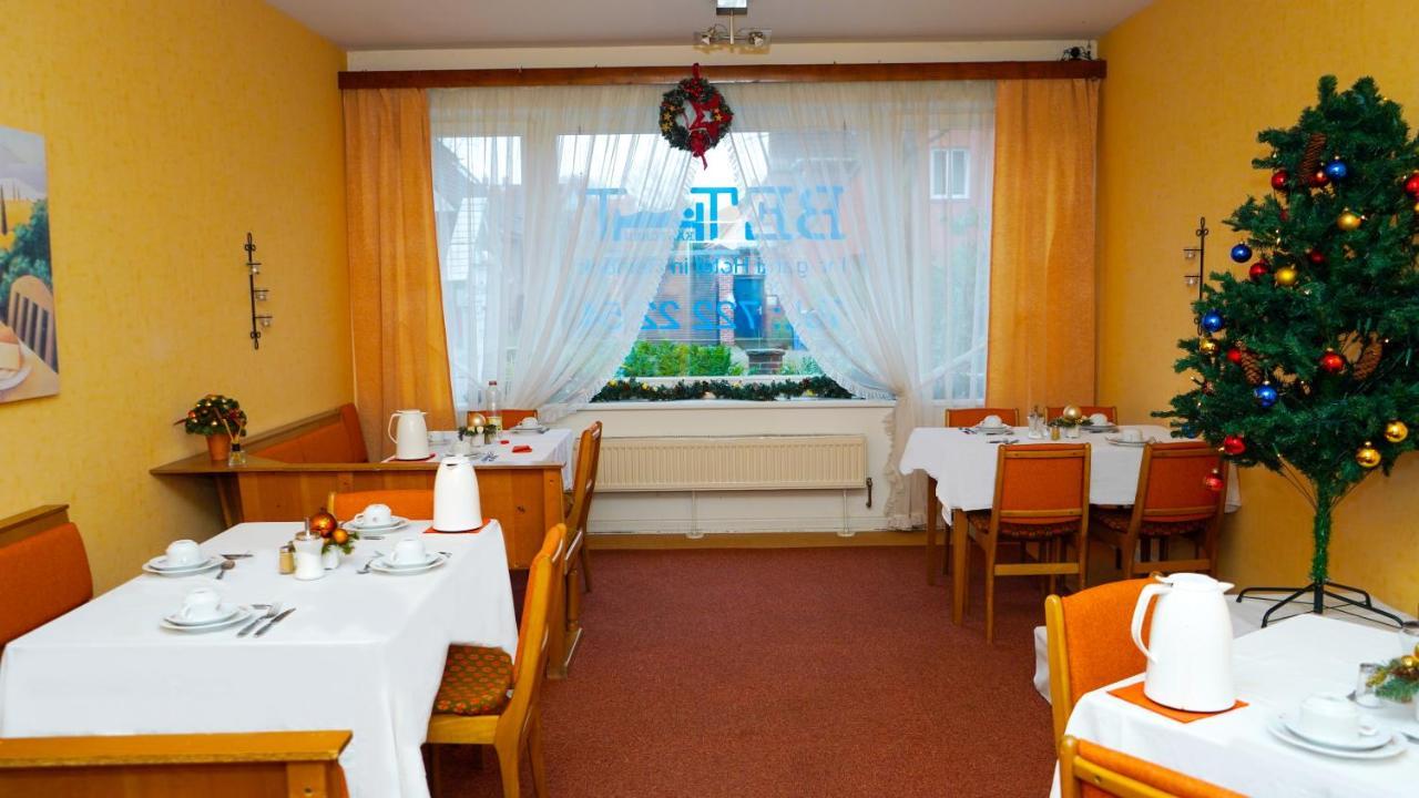 Itm Hotel Bettkaestchen Am Sachsenwald Райнбек Екстериор снимка