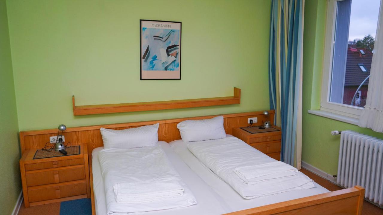 Itm Hotel Bettkaestchen Am Sachsenwald Райнбек Екстериор снимка