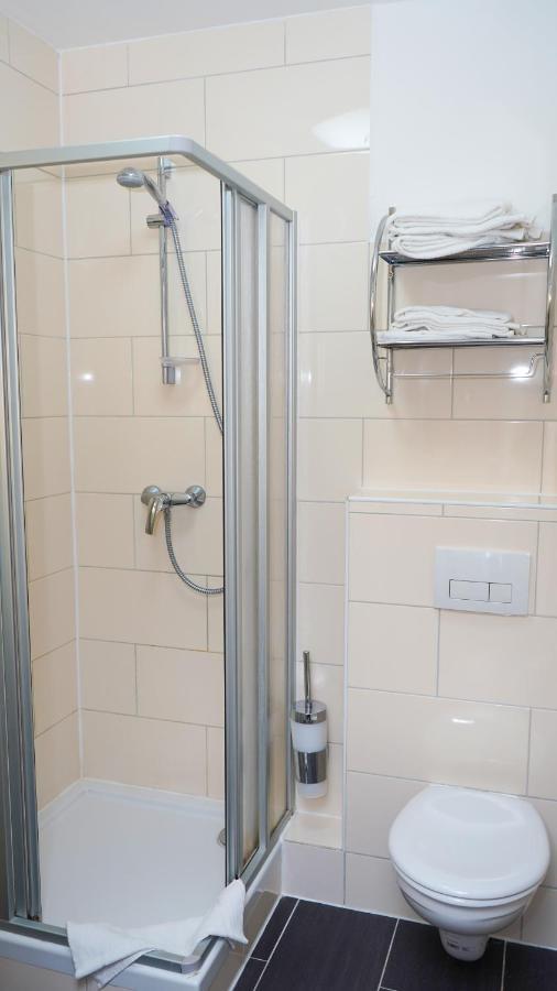 Itm Hotel Bettkaestchen Am Sachsenwald Райнбек Екстериор снимка